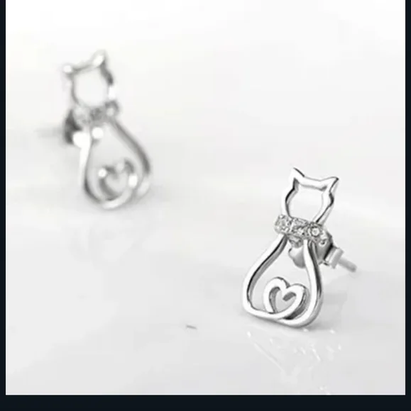 🐱🐱NEW🐱🐱ADORABLE!! Hollow Cat Earring with CZ'S on the collar in 925 Silver - Picture 3 of 13